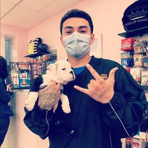 Meet your Posher, Jonathan